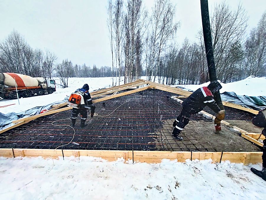 Зимнее бетонирование: укрытие и прогрев плиты